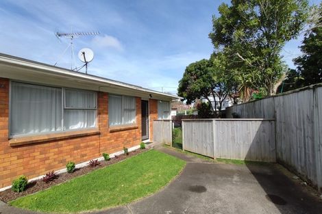 Photo of property in 2/18 Harwood Road, Mount Wellington, Auckland, 1060