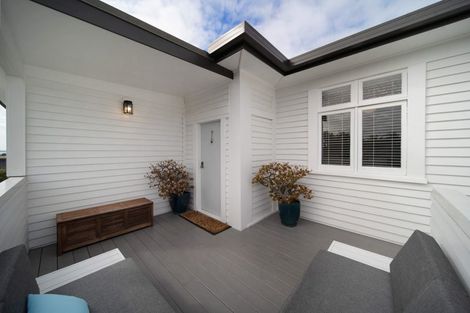 Photo of property in 15 Sea View Terrace, Cockle Bay, Auckland, 2014