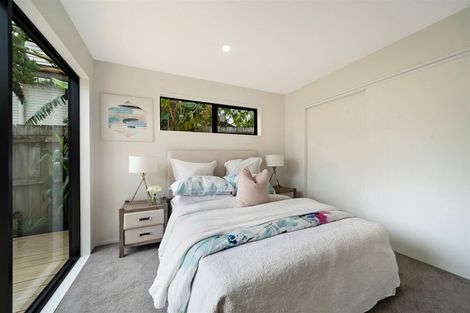 Photo of property in 40c Nikau Street, New Lynn, Auckland, 0600