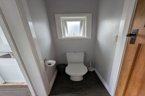 Photo of property in 80a Lyall Parade, Lyall Bay, Wellington, 6022