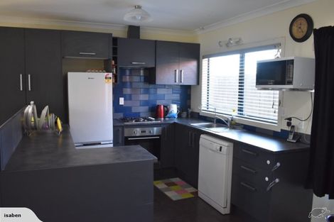 Photo of property in 8 Harvard Court, Melville, Hamilton, 3206