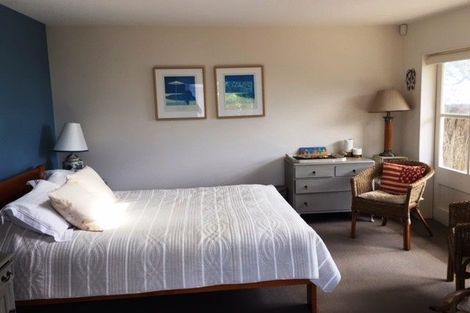 Photo of property in 131 Tutere Street, Waikanae Beach, Waikanae, 5036