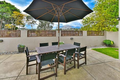 Photo of property in 253 Hill Road, The Gardens, Auckland, 2105