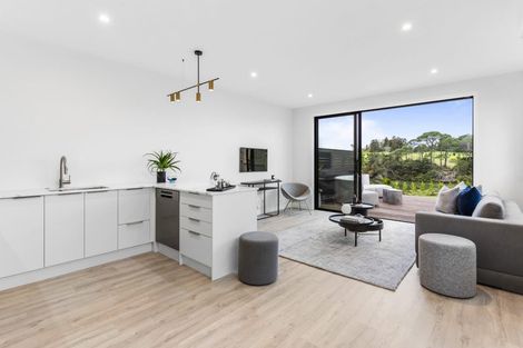 Photo of property in 39 Elliot Street, Riverhead, 0820