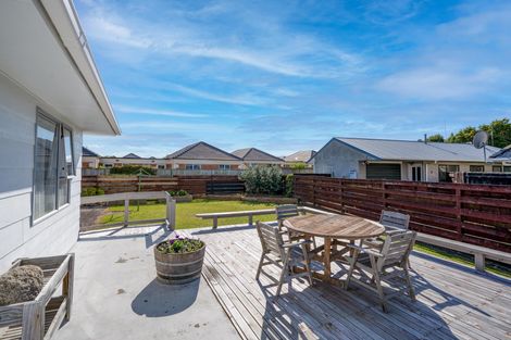 Photo of property in 8 Purdie Place, Milson, Palmerston North, 4414