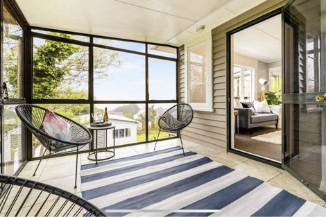 Photo of property in 17 Phillip Avenue, Glen Eden, Auckland, 0602