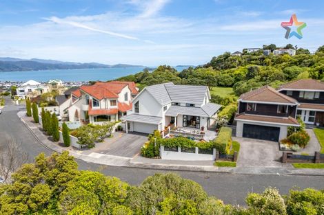 Photo of property in 3 George Gee Drive, Korokoro, Lower Hutt, 5012