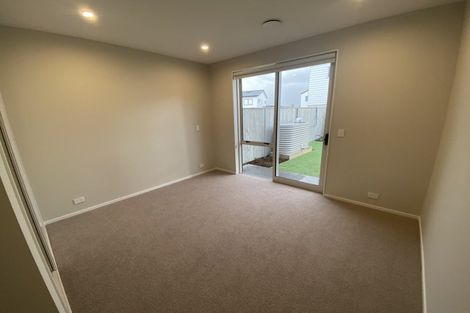 Photo of property in 6f Te Awapu Crescent, Takanini, 2112