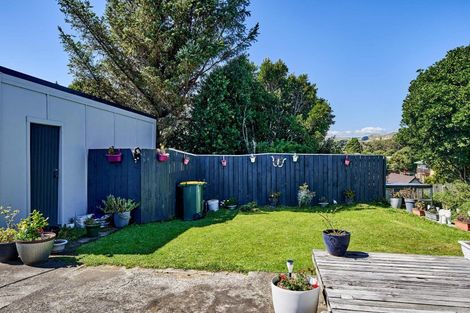 Photo of property in 27 Awatea Street, Ranui, Porirua, 5024