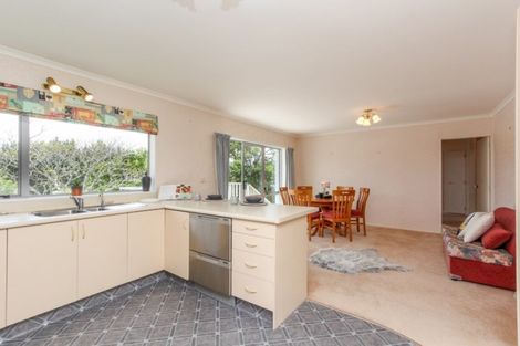 Photo of property in 9 Ashmore Drive, Frankleigh Park, New Plymouth, 4310