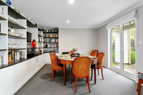 Photo of property in 49 Clare Street, Cambridge, 3434