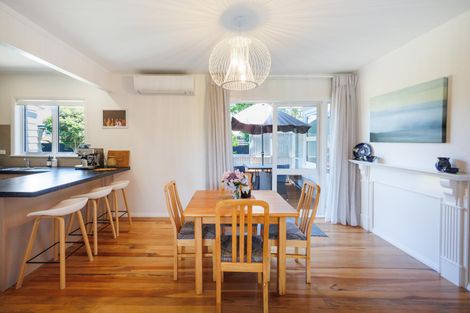 Photo of property in 7 Goodwyn Crescent, Hokowhitu, Palmerston North, 4410