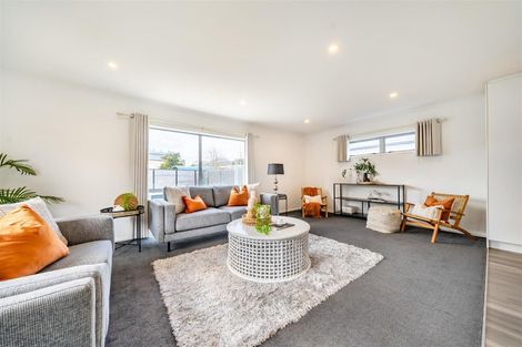 Photo of property in 4 Te Kaeaea Crescent, Wallaceville, Upper Hutt, 5018