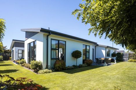 Photo of property in 1 Bargrove Close, Halswell, Christchurch, 8025