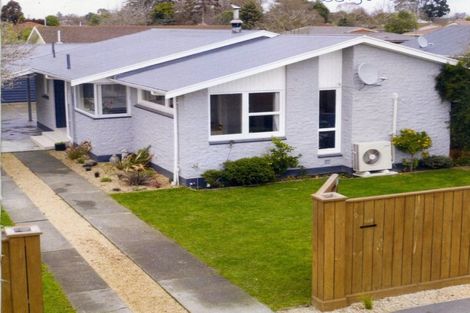 Photo of property in 127 Northcote Road, Northcote, Christchurch, 8052