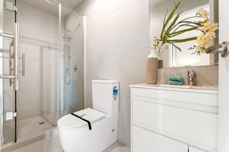 Photo of property in 11/3226 Great North Road, New Lynn, Auckland, 0600