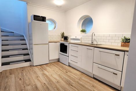 Photo of property in 98a Karewa Parade, Papamoa Beach, Papamoa, 3118