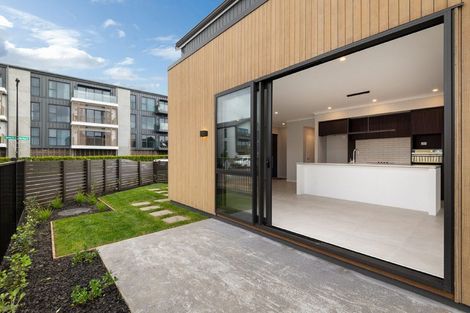 Photo of property in 92 Symes Drive, Red Beach, 0932