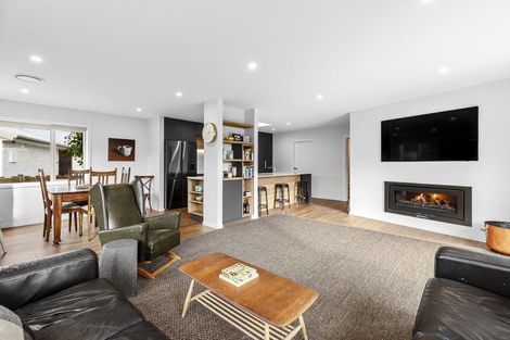 Photo of property in 29 Hunter Crescent, Wanaka, 9305