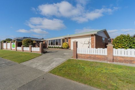 Photo of property in 2 Bowen Street, Te Anau, 9600