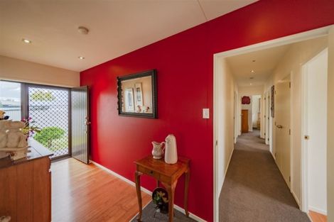 Photo of property in 142 Avondale Road, Greenmeadows, Napier, 4112