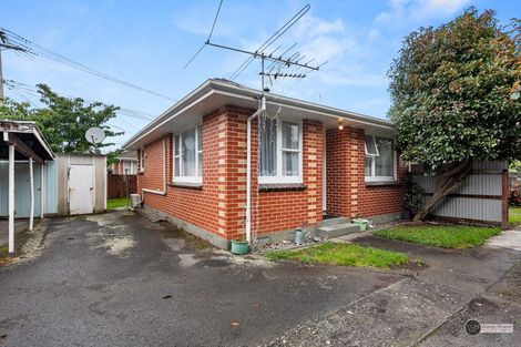 Photo of property in 2/11 Sutherland Avenue, Silverstream, Upper Hutt, 5019