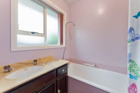 Photo of property in 64 Eureka Street, Aranui, Christchurch, 8061