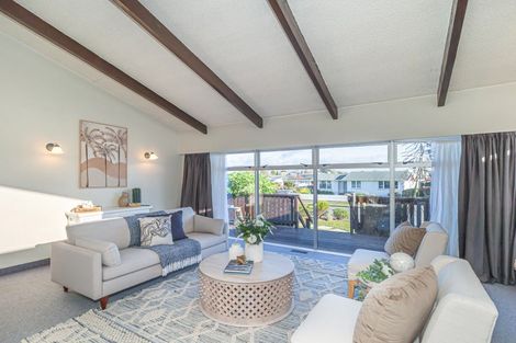 Photo of property in 53 Kennedy Drive, Levin, 5510