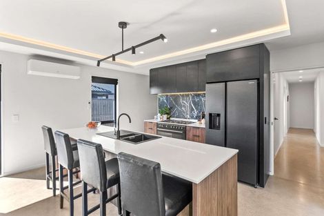 Photo of property in 15 Evelyn Crescent, Marshland, Christchurch, 8083