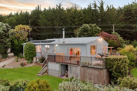 Photo of property in 156 Shag Point Road, Shag Point, Palmerston, 9482