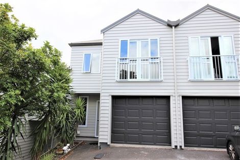 Photo of property in 17/30 John Jennings Drive, Oteha, Auckland, 0632