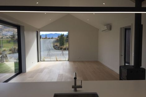 Photo of property in 61 Morrison Drive, Jacks Point, Queenstown, 9371