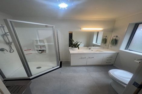 Photo of property in 33 Shrule Place, Huntington, Hamilton, 3210