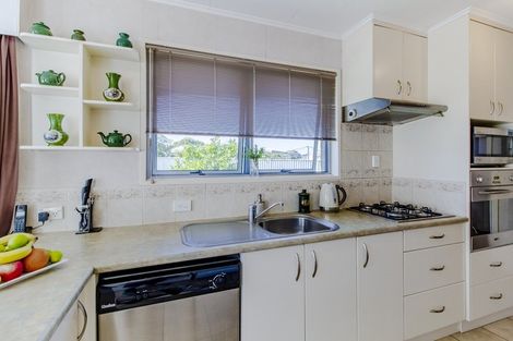 Photo of property in 29 Shortland Street, Tamatea, Napier, 4112