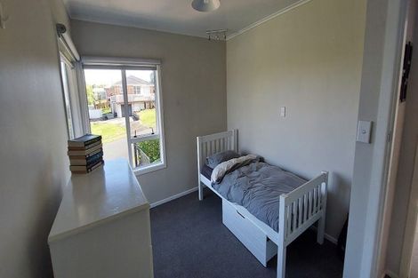 Photo of property in 45 Riverhills Avenue, Pakuranga Heights, Auckland, 2010