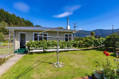 Photo of property in 5 Cook Street, Havelock, 7100