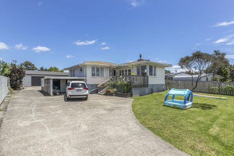 Photo of property in 6 Maybelle Place, Kelston, Auckland, 0602