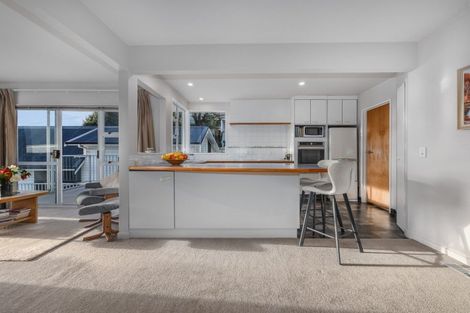 Photo of property in 32 Paremata Crescent, Paremata, Porirua, 5024
