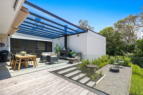 Photo of property in 17 Rangimaarie Crescent, Snells Beach, 0920