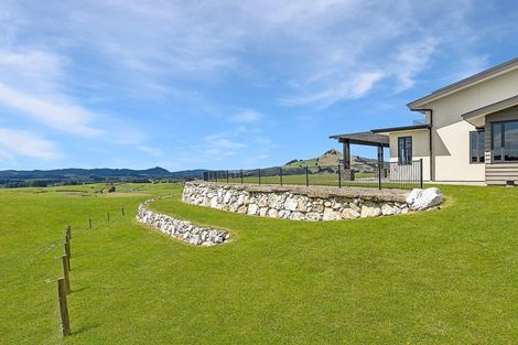 Photo of property in 220 Taieri Peak Road, Meadowbank, Palmerston, 9481