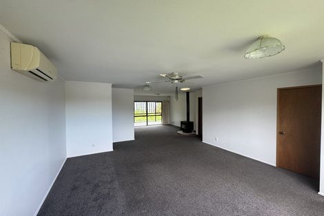 Photo of property in 2/2 Aorangi Place, Birkenhead, Auckland, 0626