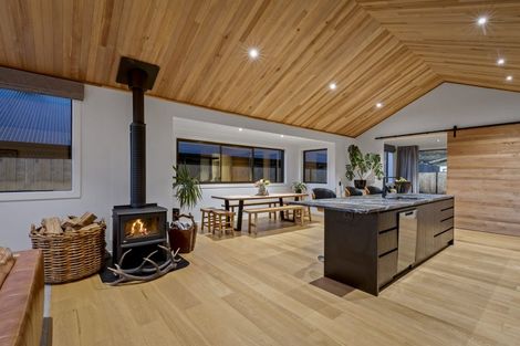 Photo of property in 67 Spur Ridge Rise, Jacks Point, 9371