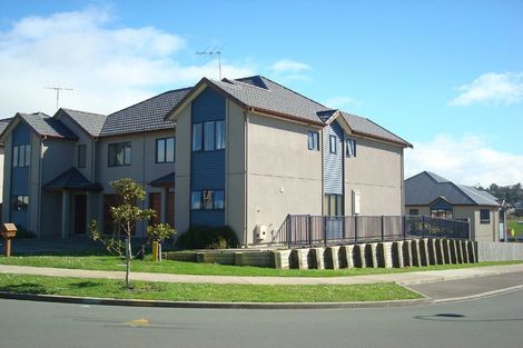 Photo of property in 3 Vicente Place, Oteha, Auckland, 0632