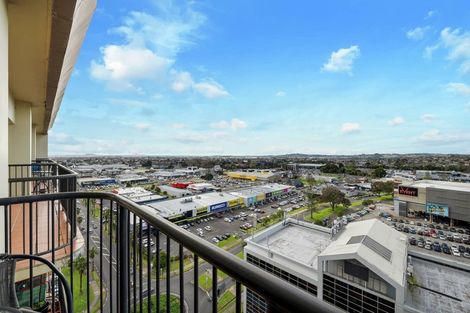 Photo of property in The Rennaissance, 15k/18 Ronwood Avenue, Manukau, Auckland, 2104