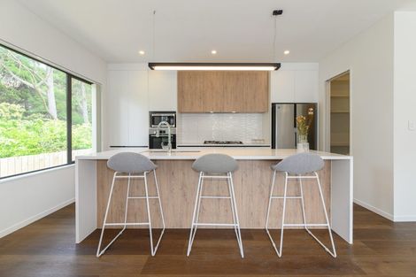 Photo of property in 5 Paitry Place, Swanson, Auckland, 0614