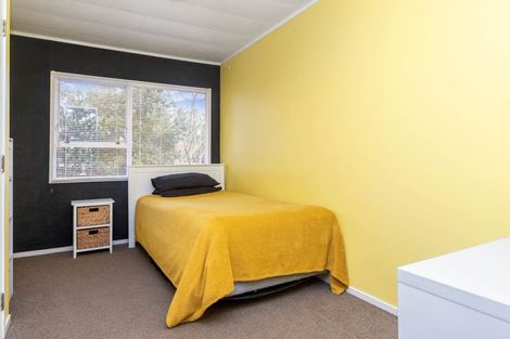 Photo of property in 11 Denver Avenue, Sunnyvale, Auckland, 0612