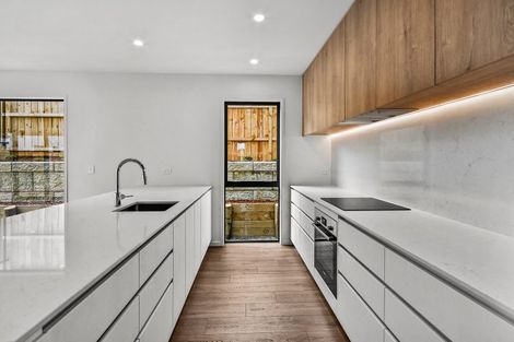 Photo of property in 95 Maungakaraka Road, Karaka, 2580