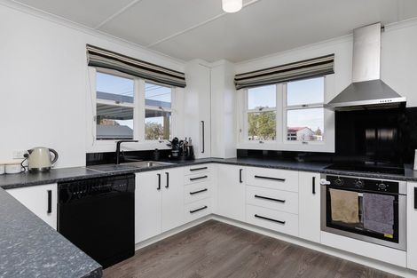 Photo of property in 22 Hughes Street, Waimate, 7924