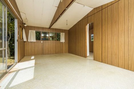 Photo of property in 746 East Coast Road, Pinehill, Auckland, 0630