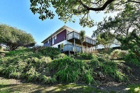 Photo of property in 12 Barker Rise, Northcross, Auckland, 0632